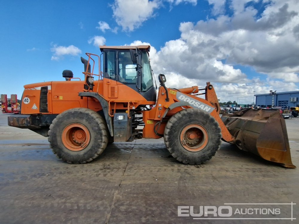 Wheel loader 2015 Doosan DL300-3: picture 6