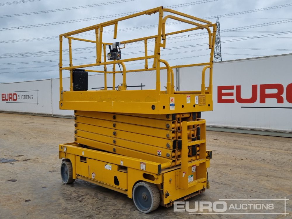 2015 Haulotte Compact 14 - Aerial platform: picture 3 2015 Haulotte Compact 14 - Aerial platform: picture 3