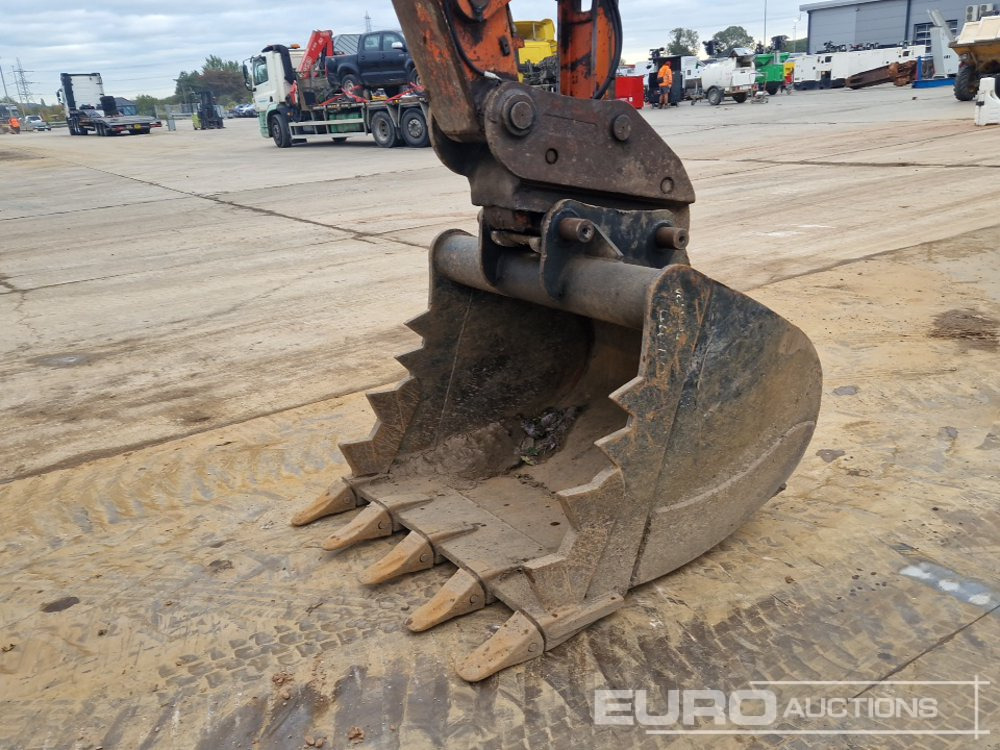Crawler excavator 2015 Hitachi ZX130LCN-5B: picture 25