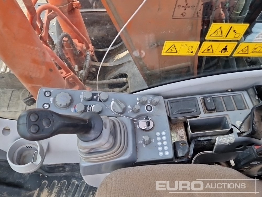 Crawler excavator 2015 Hitachi ZX130LCN-5B: picture 40