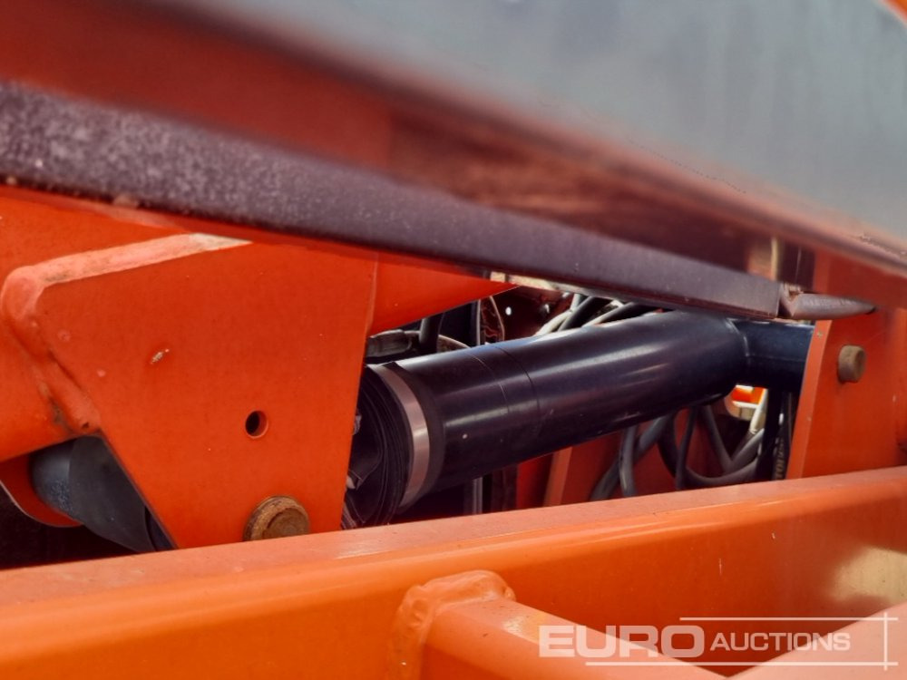 Aerial platform 2015 JLG 340AJ: picture 33