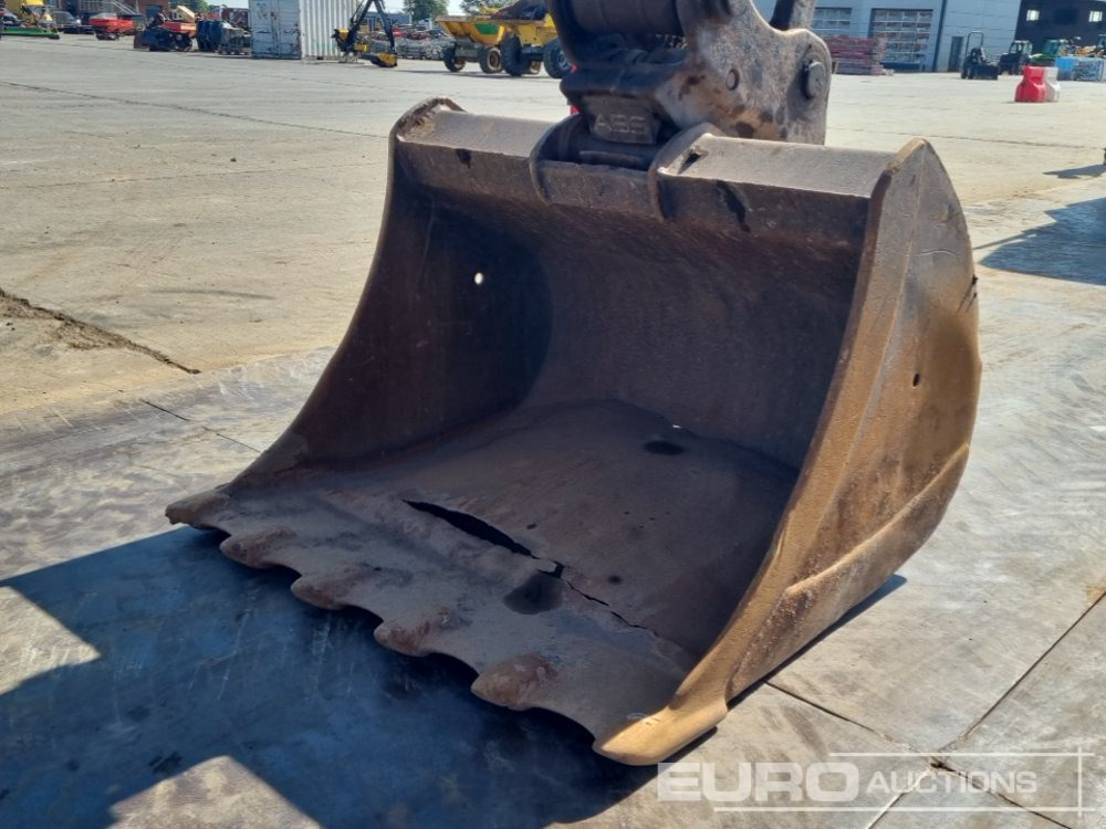 Crawler excavator 2015 Volvo EC220EL: picture 35