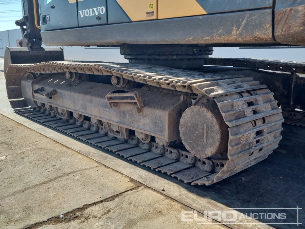 Crawler excavator 2015 Volvo EC220EL: picture 11