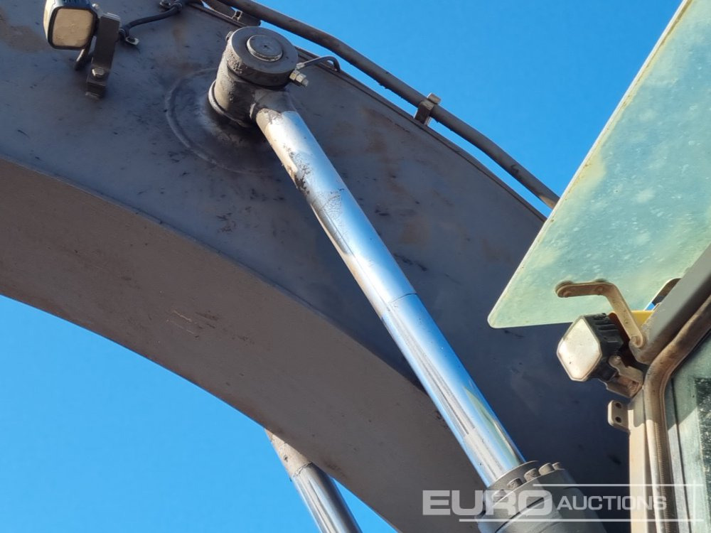 Crawler excavator 2015 Volvo EC220EL: picture 43