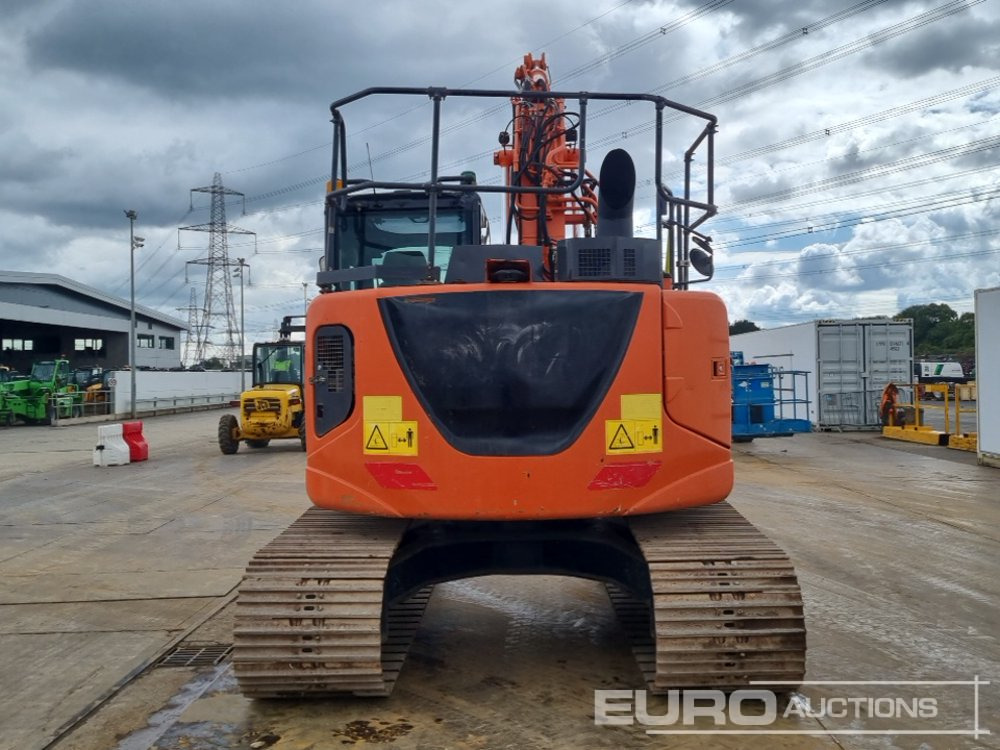 2017 Hitachi ZX135US-6 - Crawler excavator: picture 4 2017 Hitachi ZX135US-6 - Crawler excavator: picture 4