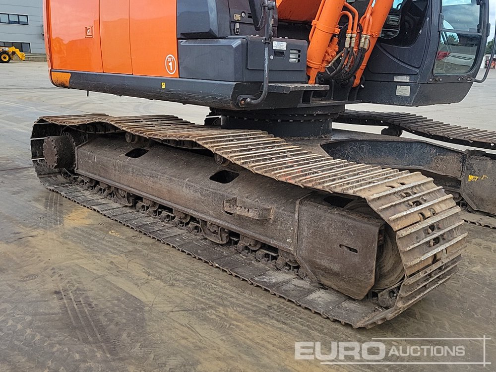 Crawler excavator 2018 Hitachi ZX210LC-6: picture 14