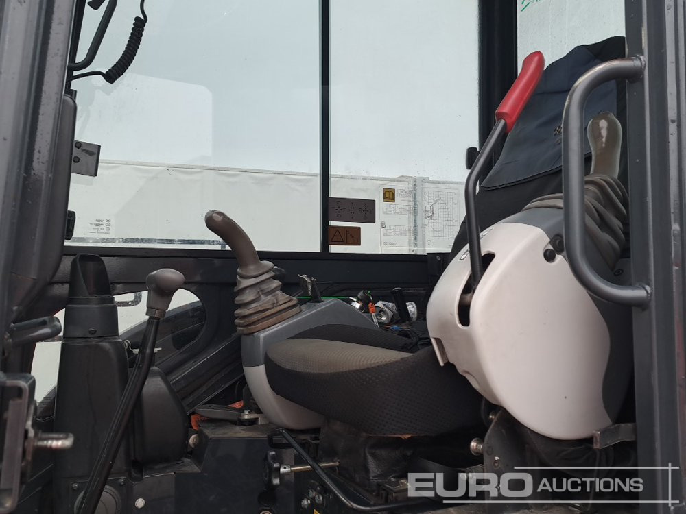 Mini excavator 2019 Hitachi ZX26U-5A CR: picture 25 Mini excavator 2019 Hitachi ZX26U-5A CR: picture 25