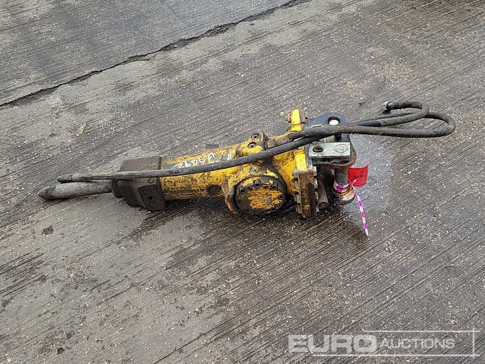 2020 Epiroc SB 102 - Hydraulic hammer: picture 2 2020 Epiroc SB 102 - Hydraulic hammer: picture 2