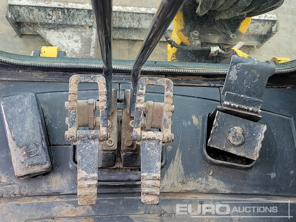 Mini excavator 2020 Komatsu PC26MR-3: picture 47