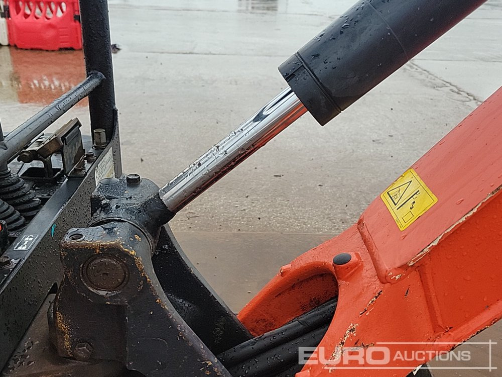 Mini excavator 2020 Kubota U17-3A: picture 18