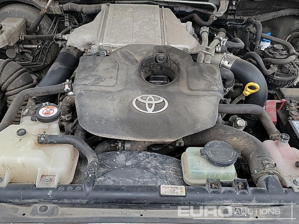 Pickup truck 2020 Toyota Hilux Active: picture 17