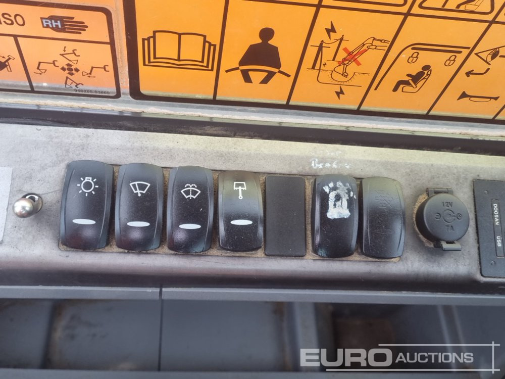 Mini excavator 2021 Doosan DX63-3: picture 42