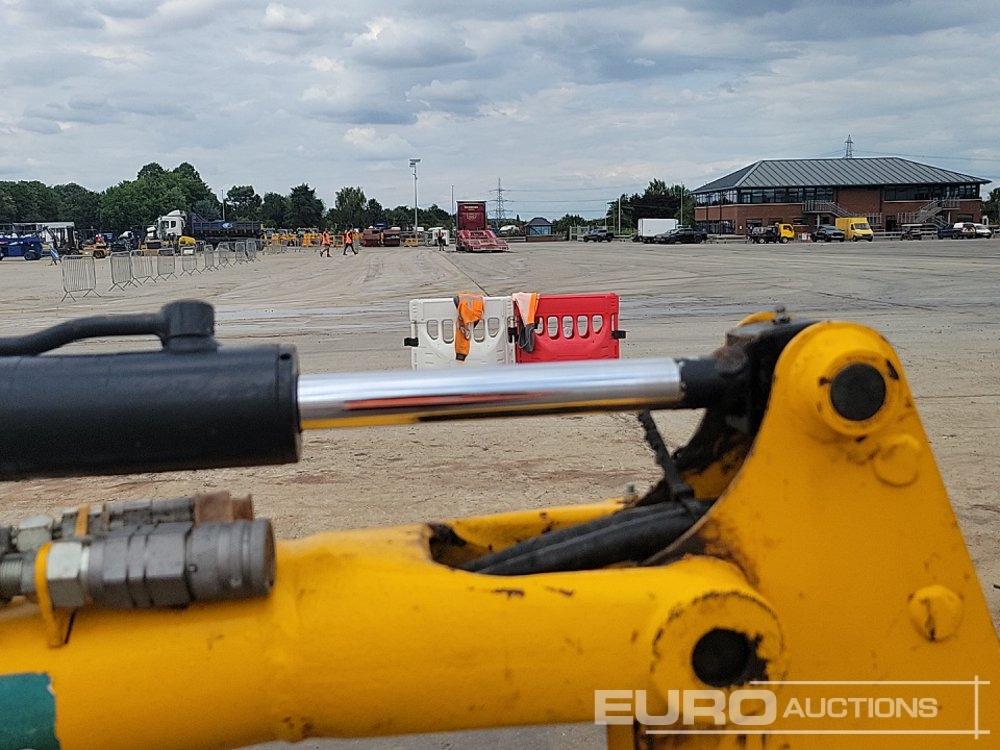 Mini excavator 2021 JCB 8008CTS: picture 26