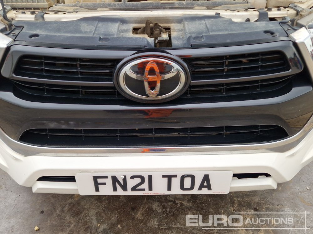 Pickup truck 2021 Toyota Hilux Icon: picture 49