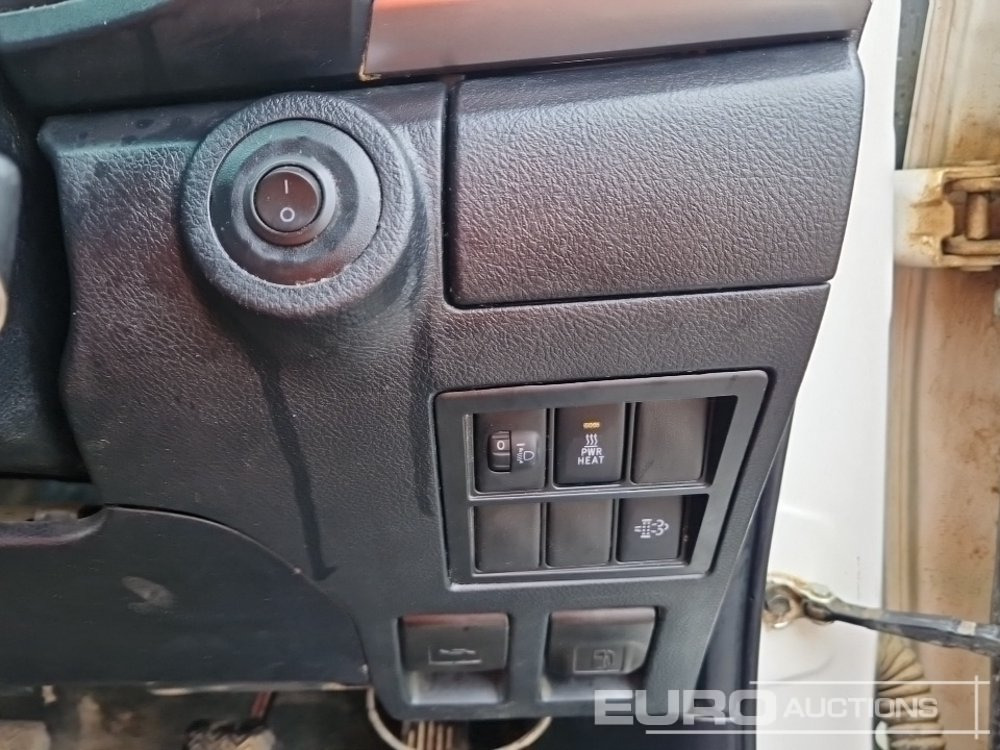 Pickup truck 2021 Toyota Hilux Icon: picture 39