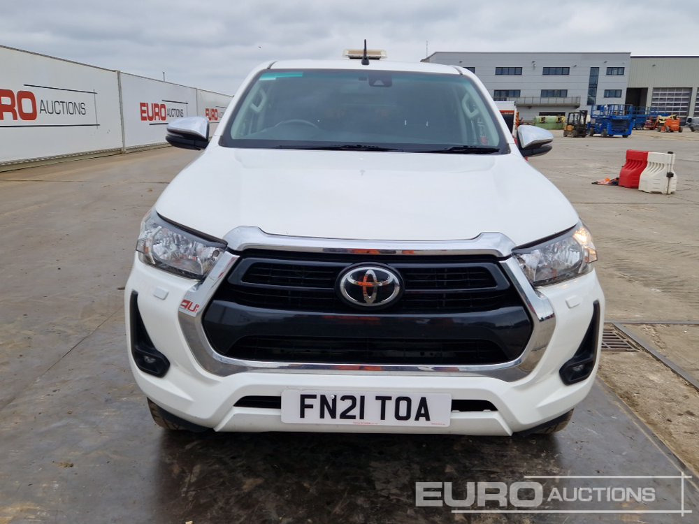 Pickup truck 2021 Toyota Hilux Icon: picture 8