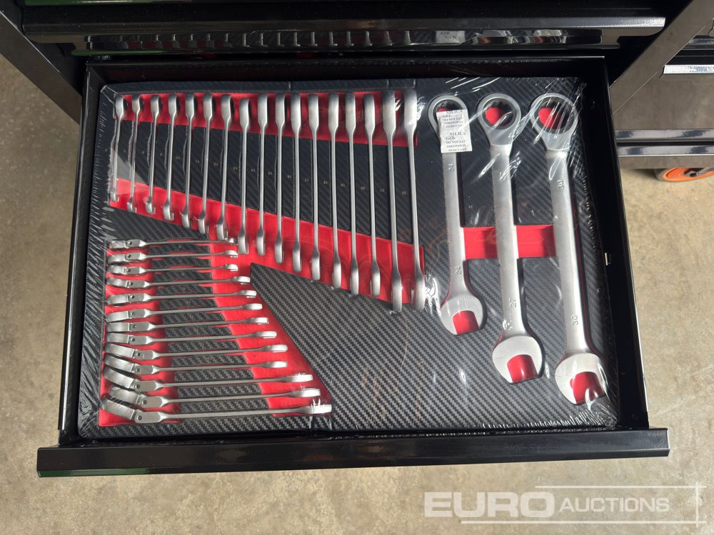 Workshop equipment 2025 Boss Wheeled Tool Trolley, 523pcs Tool Kit, Worktop (Black): picture 23 Workshop equipment 2025 Boss Wheeled Tool Trolley, 523pcs Tool Kit, Worktop (Black): picture 23