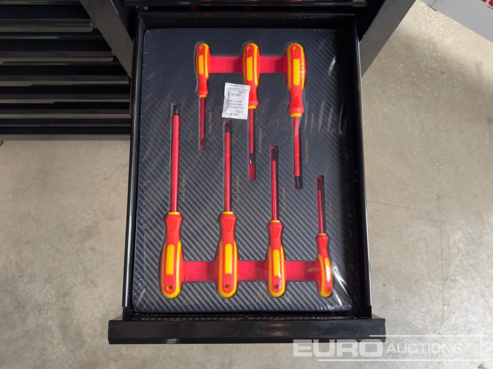 Workshop equipment 2025 Boss Wheeled Tool Trolley, 523pcs Tool Kit, Worktop (Black): picture 18 Workshop equipment 2025 Boss Wheeled Tool Trolley, 523pcs Tool Kit, Worktop (Black): picture 18