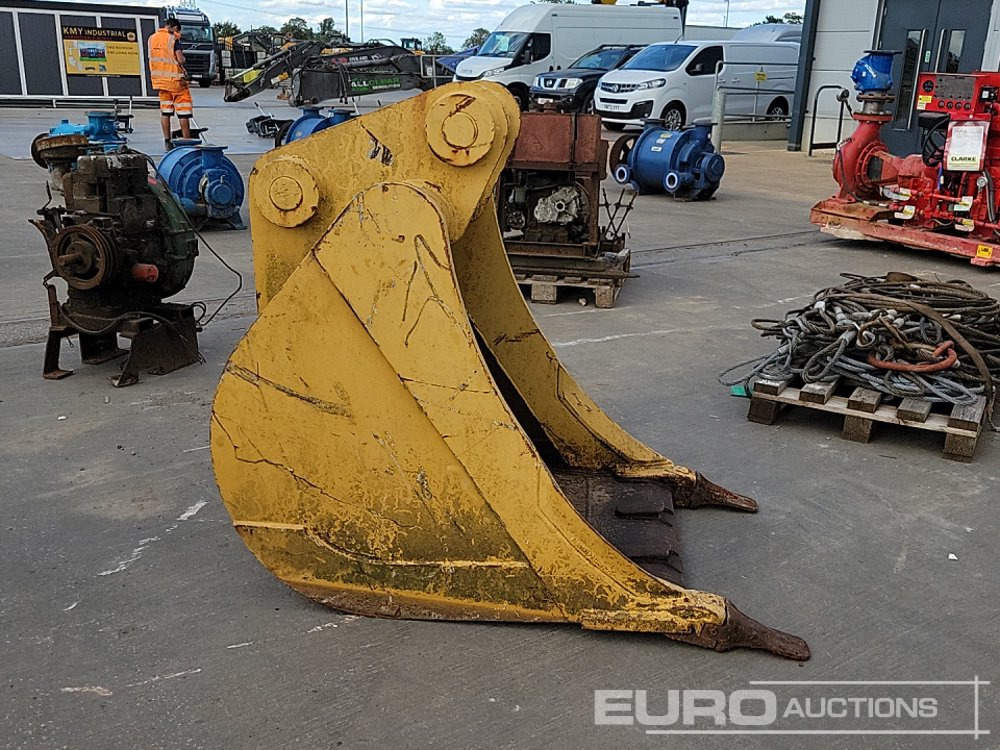 Bucket 36" Digging Bucket 80mm Pin to suit 20 Ton Excavator: picture 6