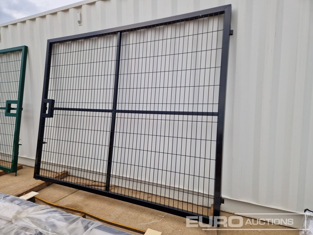 Workshop equipment 3m x 2.3m Heavy Duty Galvanized Powder Coated Gate (2 of), 100mm x 100mm Post (2 of), Assembly Kit (Black): picture 12