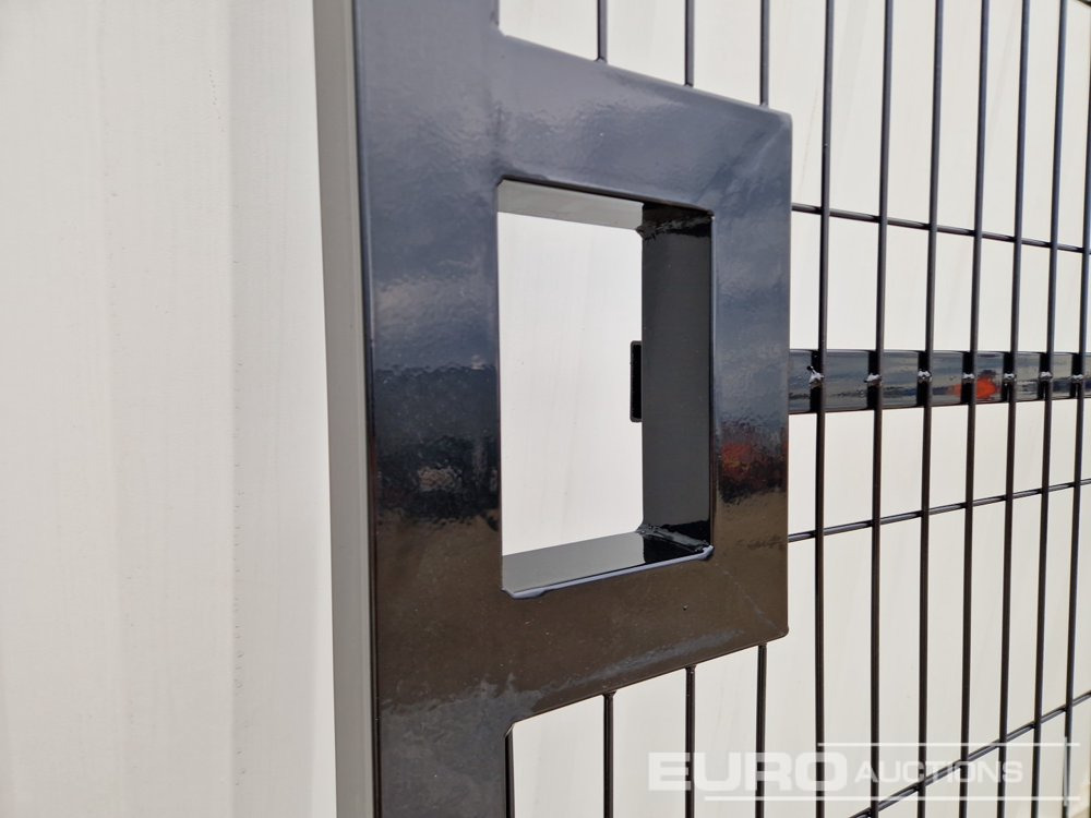 Workshop equipment 3m x 2.3m Heavy Duty Galvanized Powder Coated Gate (2 of), 100mm x 100mm Post (2 of), Assembly Kit (Black): picture 13