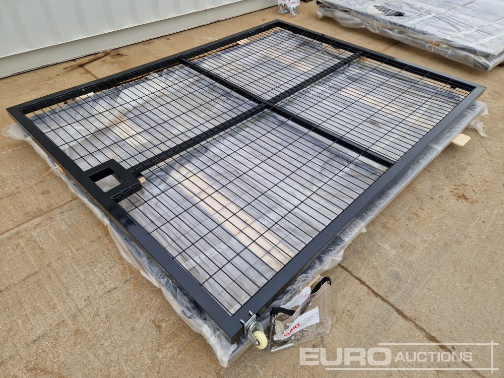 3m x 2.3m Heavy Duty Galvanized Powder Coated Gate (2 of), 100mm x 100mm Post (2 of), Assembly Kit (Black) - Workshop equipment: picture 1 3m x 2.3m Heavy Duty Galvanized Powder Coated Gate (2 of), 100mm x 100mm Post (2 of), Assembly Kit (Black) - Workshop equipment: picture 1
