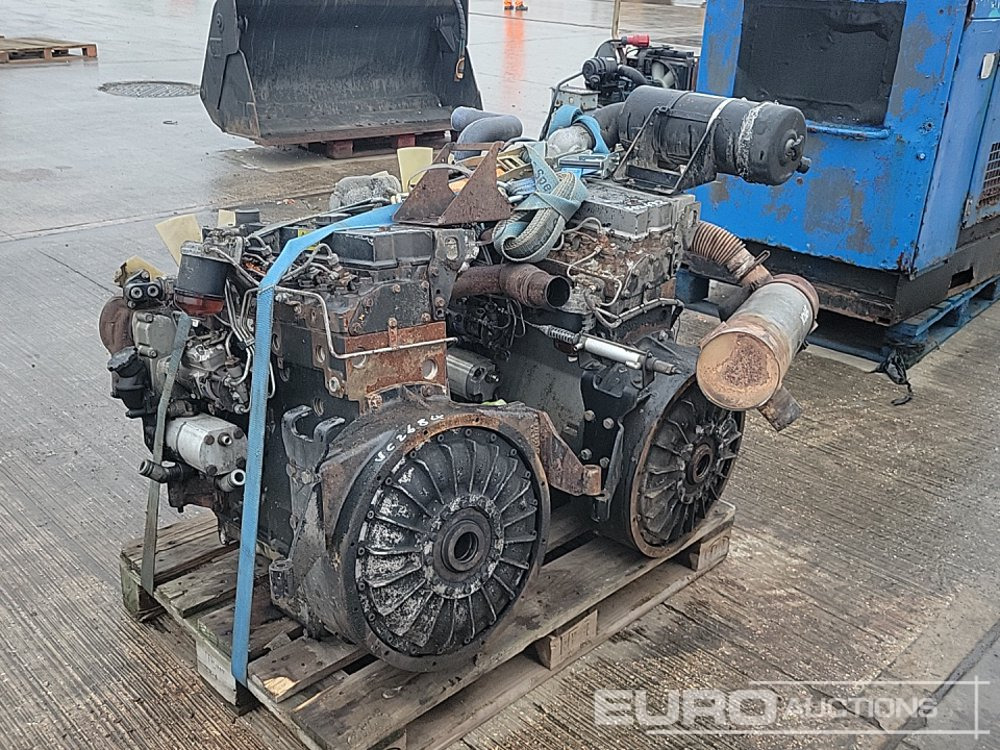 4 Cylinder Engine (2 of) - Engine: picture 3 4 Cylinder Engine (2 of) - Engine: picture 3