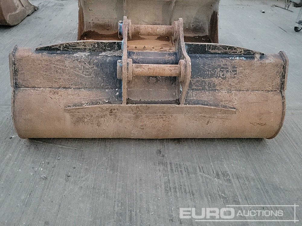 84" Ditching Bucket 80mm Pin to suit 20 Ton Excavator - Bucket: picture 4 84" Ditching Bucket 80mm Pin to suit 20 Ton Excavator - Bucket: picture 4