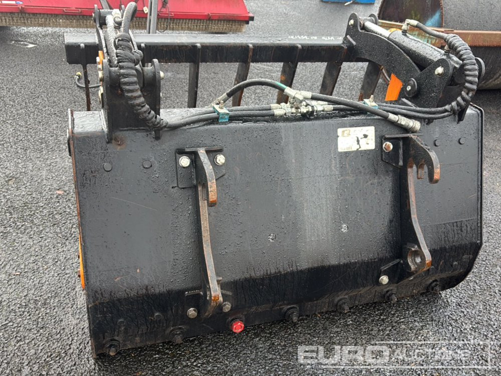 48" Q Silograb Hydraulic Muck Grab to suit JCB Compact Telehandler - Agricultural machinery: picture 4 48" Q Silograb Hydraulic Muck Grab to suit JCB Compact Telehandler - Agricultural machinery: picture 4