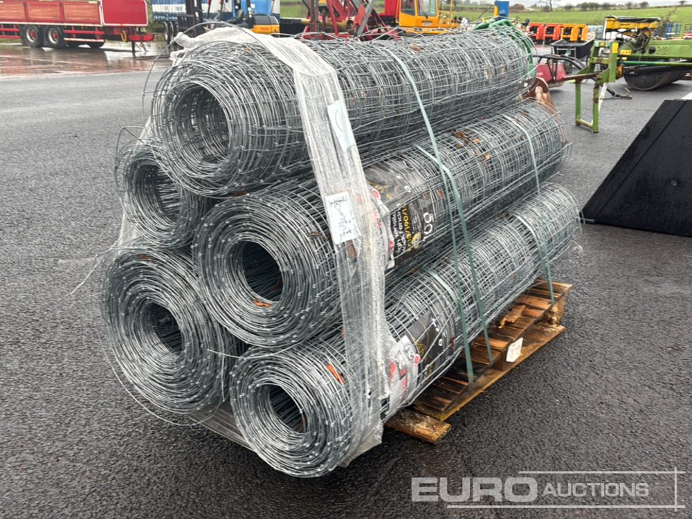 Roll of Deer Fencing Wire (5 of) - Agricultural machinery: picture 1 Roll of Deer Fencing Wire (5 of) - Agricultural machinery: picture 1