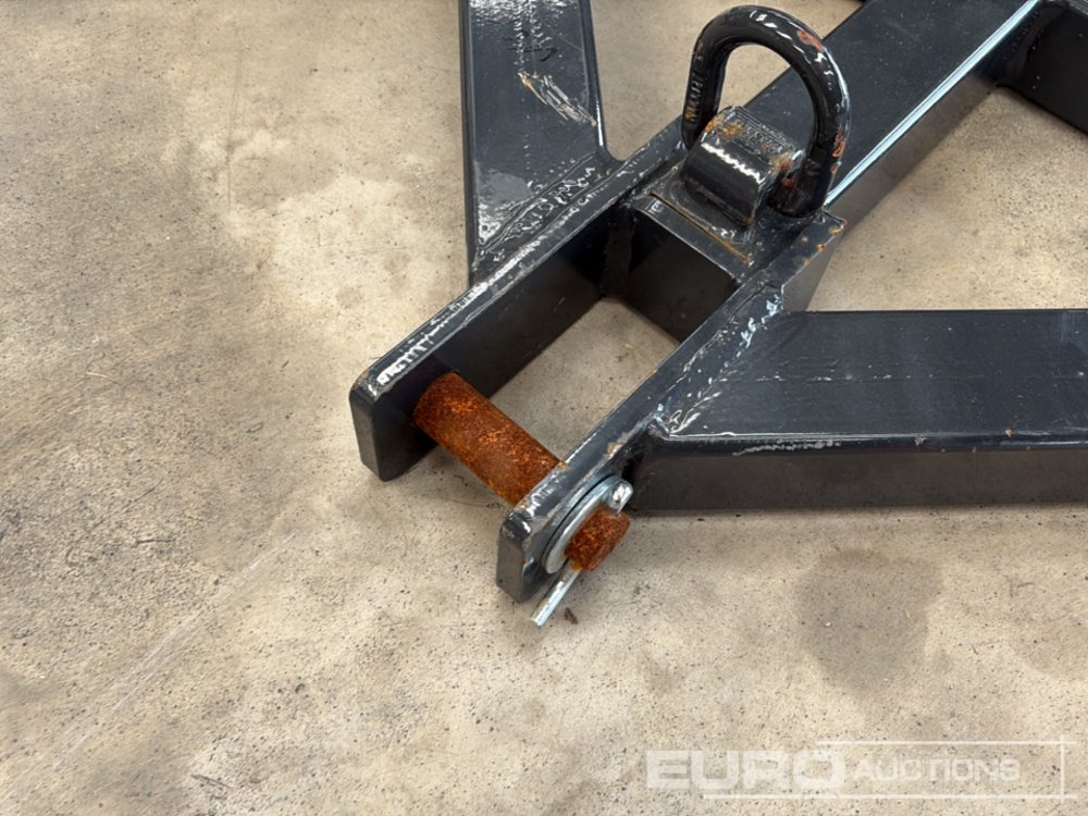 Unused Wolverine 3 Point Hitch Adapter, Ball Hitch - Agricultural machinery: picture 5 Unused Wolverine 3 Point Hitch Adapter, Ball Hitch - Agricultural machinery: picture 5