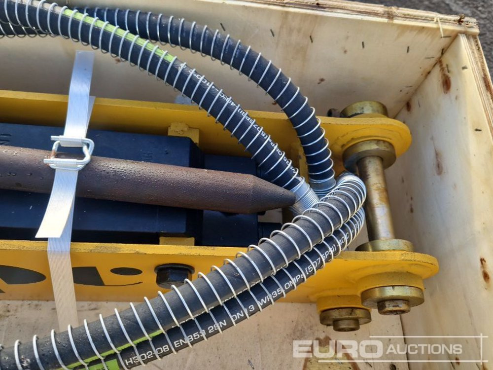 Attachment for Excavator Unused JPC Hydraulic Breaker, 32" Ditching Bucket, 8" Digging Bucket to suit Mini Excavator: picture 12