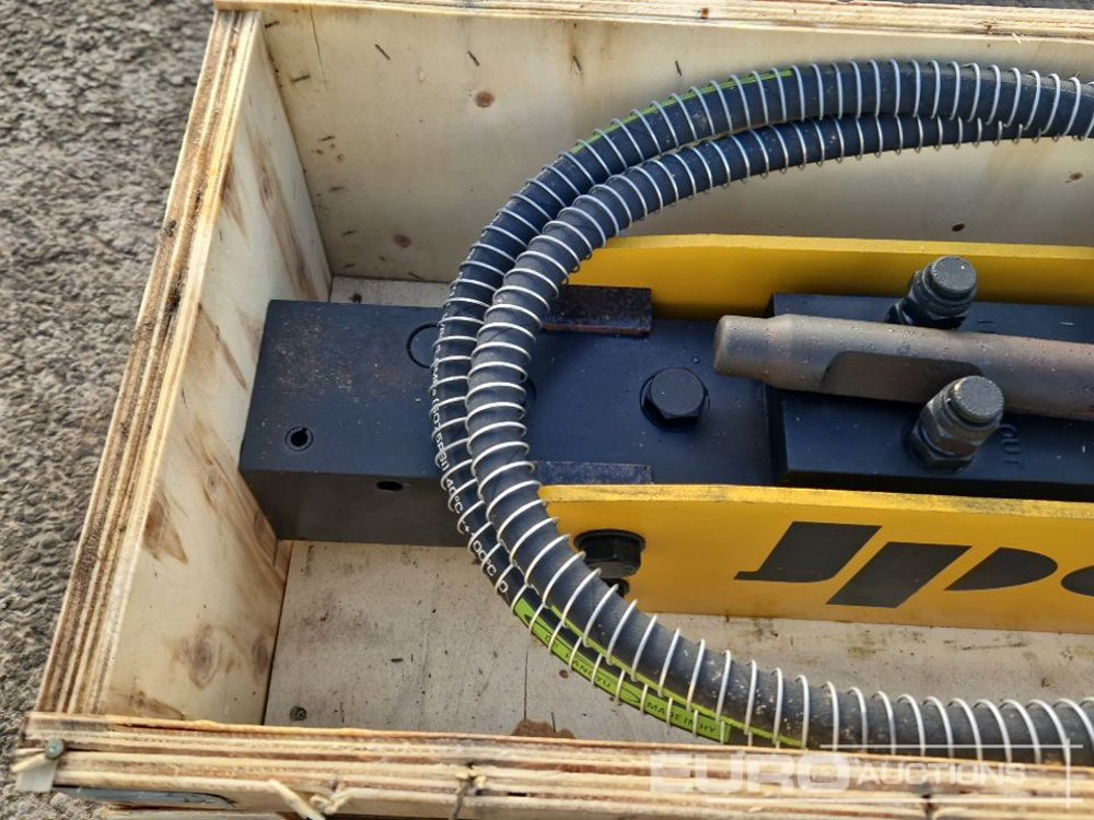 Attachment for Excavator Unused JPC Hydraulic Breaker, 32" Ditching Bucket, 8" Digging Bucket to suit Mini Excavator: picture 10