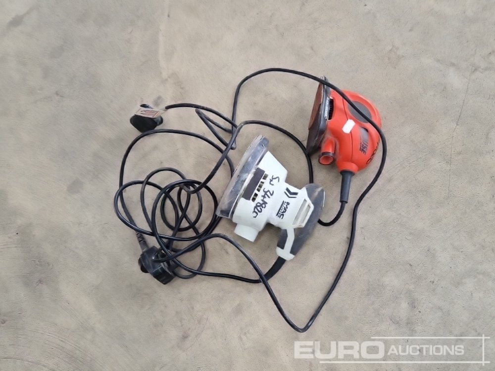 Black & Decker, Mac Allister 240 Volt Palm Sander (2 of) - Construction equipment: picture 3 Black & Decker, Mac Allister 240 Volt Palm Sander (2 of) - Construction equipment: picture 3