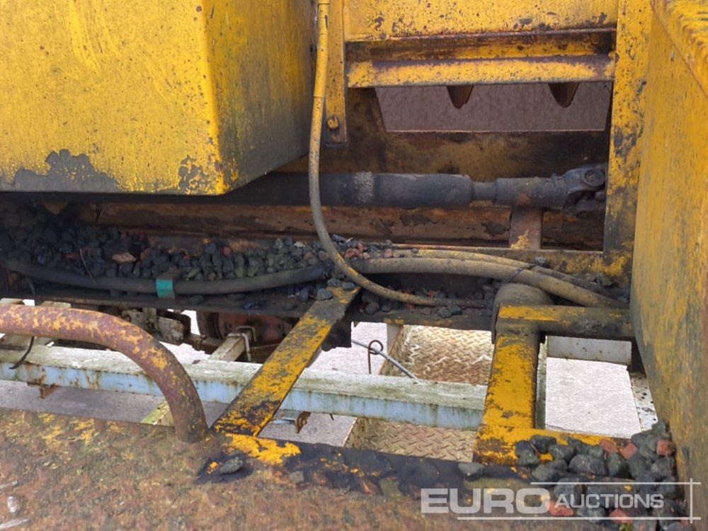Asphalt machine Bristowes M95 Road Chipper, Tri Axle Trailer: picture 33