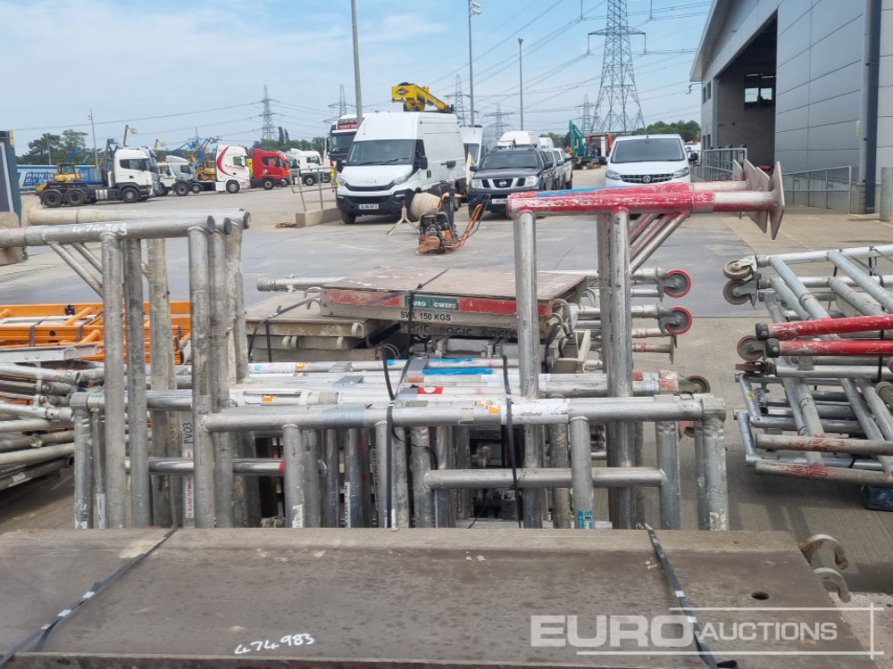 Construction equipment Bundle of Folding Aluminium Scaffolding (5 of), Bundle of Folding Fiberglass Scaffolding, Bundle of Aluminium Scaffolding (3 of), Aluminium Staging Boards (3 of): picture 34