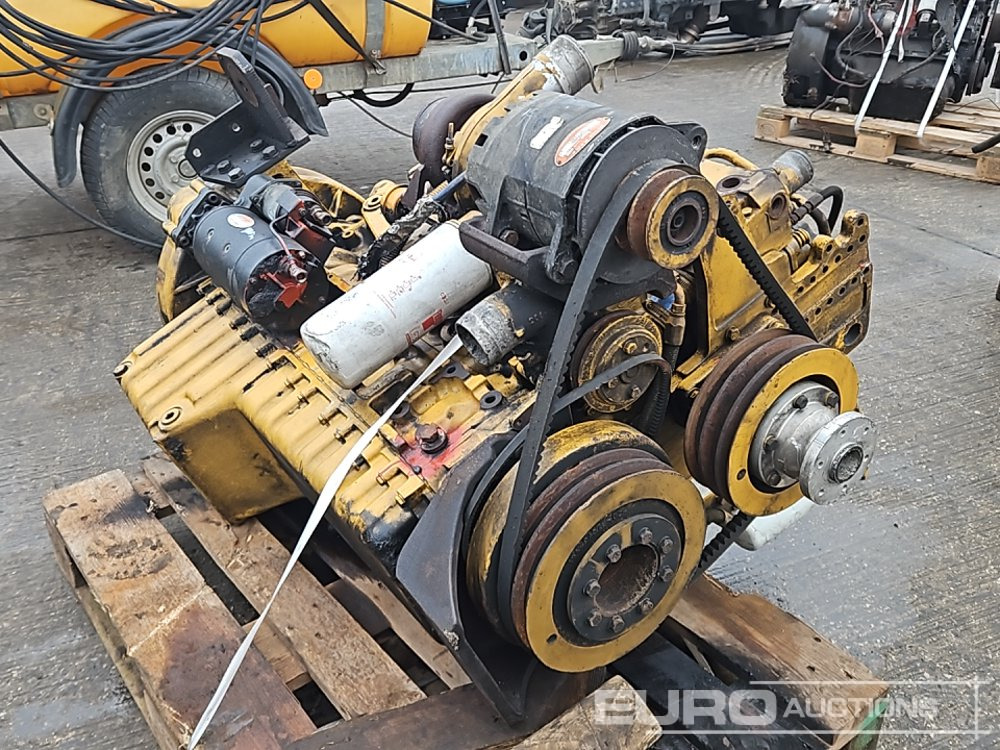 CAT 6 Cylinder Engine - Engine: picture 1 CAT 6 Cylinder Engine - Engine: picture 1
