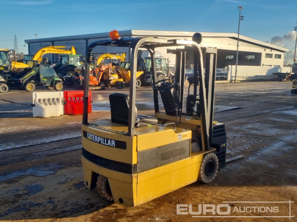 CAT F35 - Forklift: picture 5 CAT F35 - Forklift: picture 5