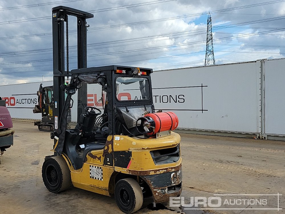 CAT GP35NT - Forklift: picture 3 CAT GP35NT - Forklift: picture 3