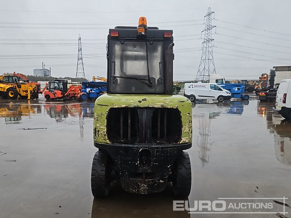 Clark CDP50 - Diesel forklift: picture 4 Clark CDP50 - Diesel forklift: picture 4