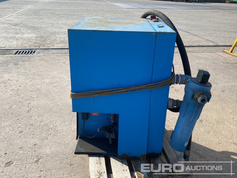 Compair F40H Air Dryer - Construction equipment: picture 4 Compair F40H Air Dryer - Construction equipment: picture 4