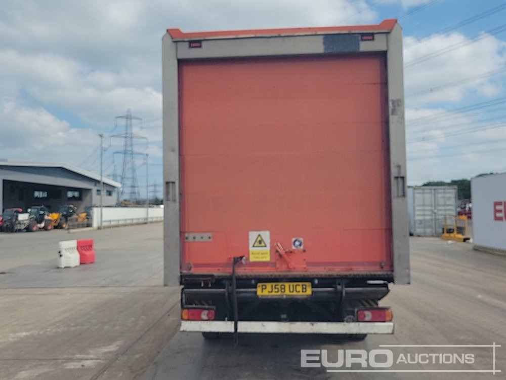DAF 45.160 - Box truck: picture 4 DAF 45.160 - Box truck: picture 4