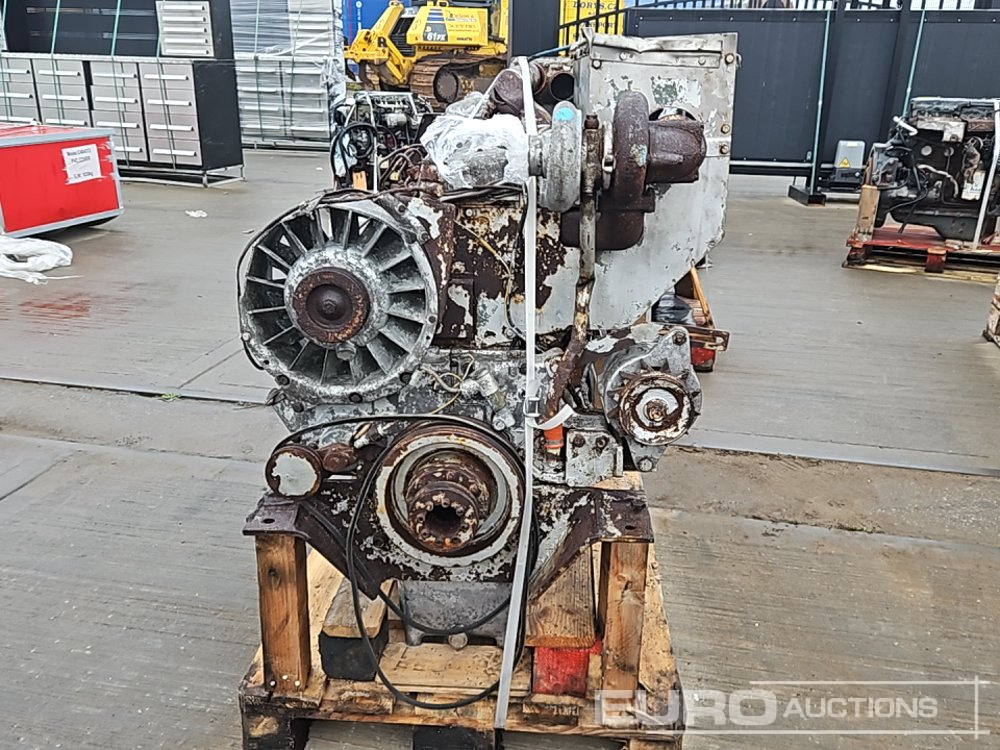 Deutz 5 Cylinder Engine - Engine: picture 2 Deutz 5 Cylinder Engine - Engine: picture 2