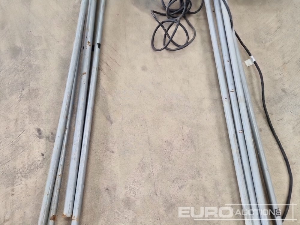 Construction equipment Elite 110 Volt LED Tripod Work Light (2 of): picture 12