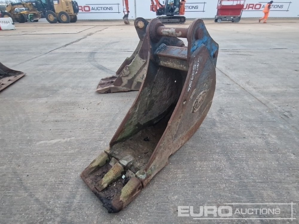 Geith 18" Digging Bucket 65mm Pin to suit 13 Ton Excavator - Bucket: picture 1 Geith 18" Digging Bucket 65mm Pin to suit 13 Ton Excavator - Bucket: picture 1