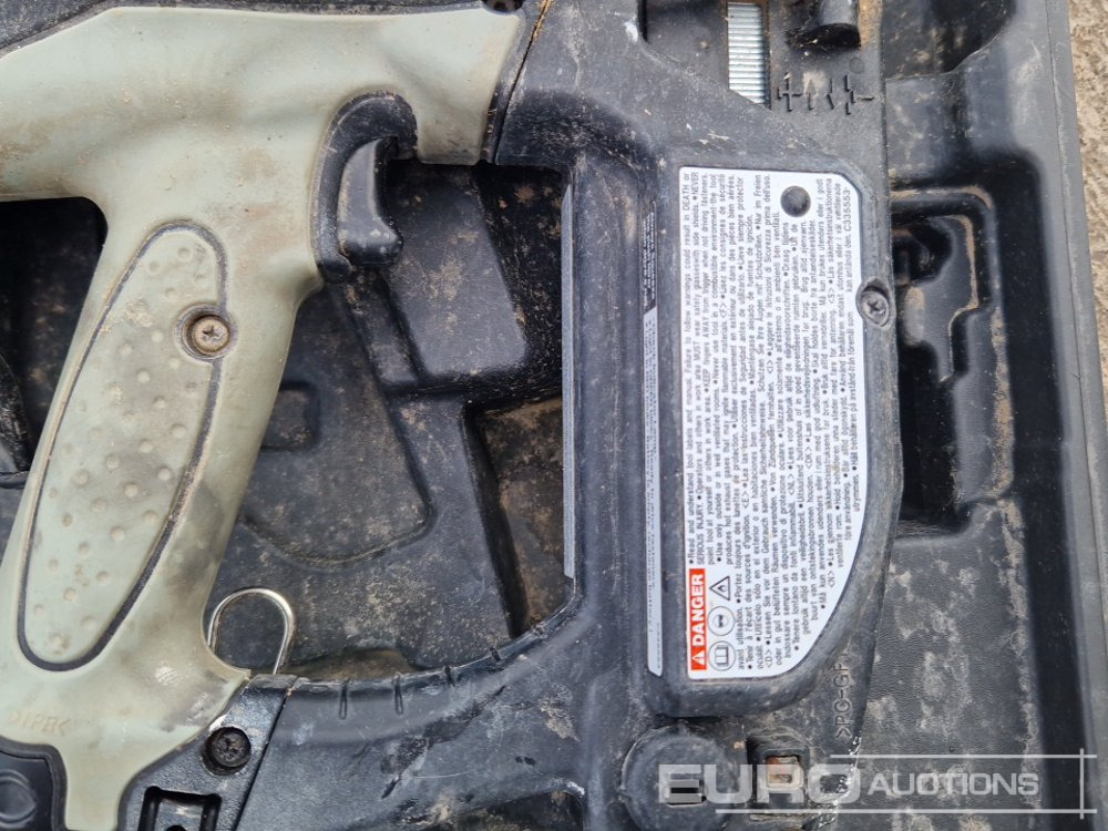 Construction equipment Hitachi NT65GS 3.6 Volt Cordless Nailer, 3 Batterys, Charger: picture 18