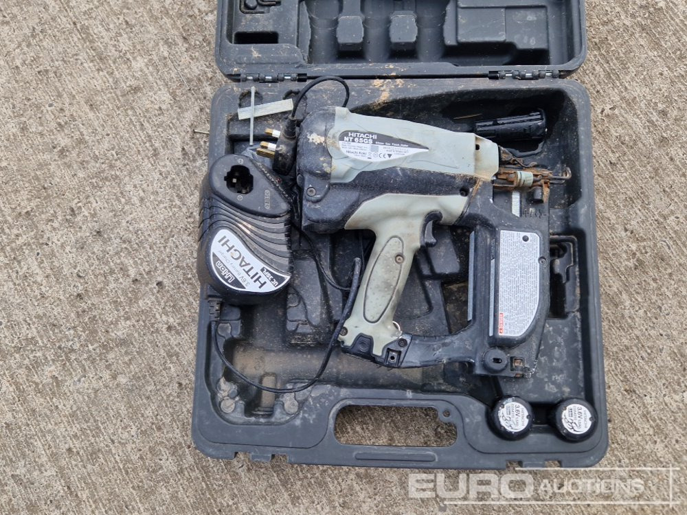 Construction equipment Hitachi NT65GS 3.6 Volt Cordless Nailer, 3 Batterys, Charger: picture 10