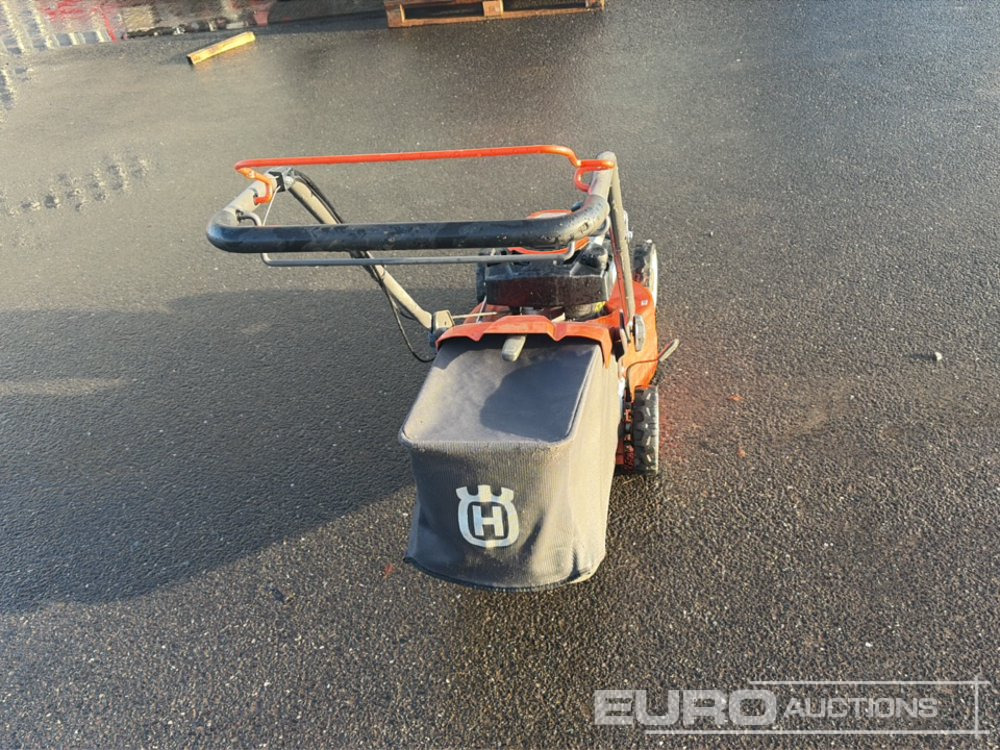 Husqvarna LC451S Petrol Lawnmower - Construction equipment: picture 4 Husqvarna LC451S Petrol Lawnmower - Construction equipment: picture 4