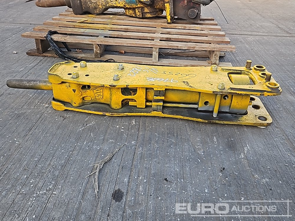 Hydraulic Breaker 30mm Pin to suit Mini Excavator - Hydraulic hammer: picture 3 Hydraulic Breaker 30mm Pin to suit Mini Excavator - Hydraulic hammer: picture 3