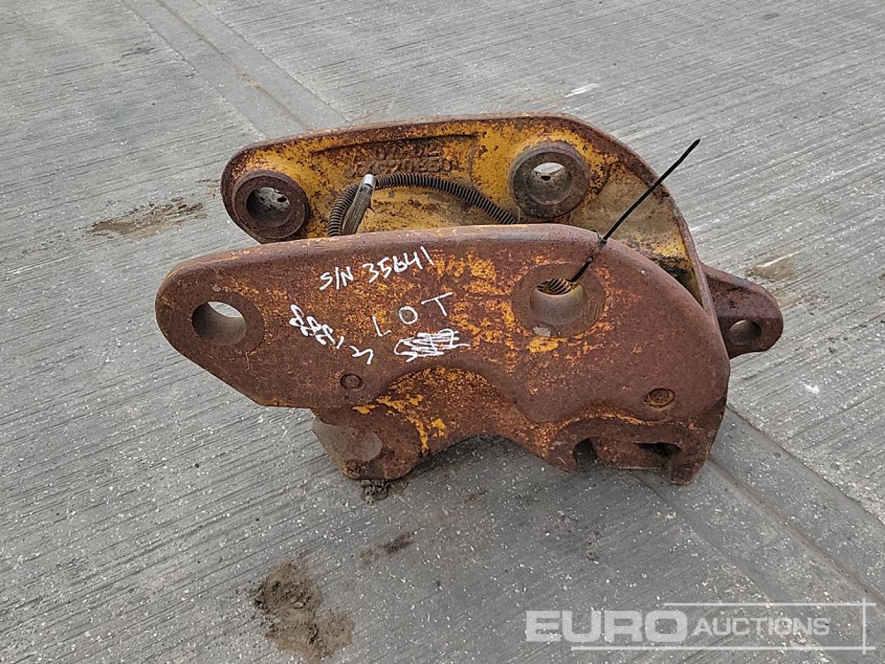 Hydraulic QH 65mm Pin to suit 13 Ton Excavator - Quick coupler: picture 2 Hydraulic QH 65mm Pin to suit 13 Ton Excavator - Quick coupler: picture 2